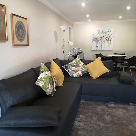 Rest-A-While Guest House - Pretoria Ngoại thất bức ảnh
