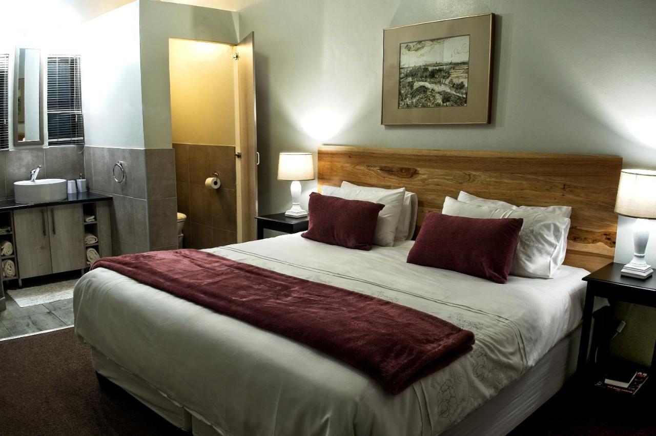 Rest-A-While Guest House - Pretoria Ngoại thất bức ảnh