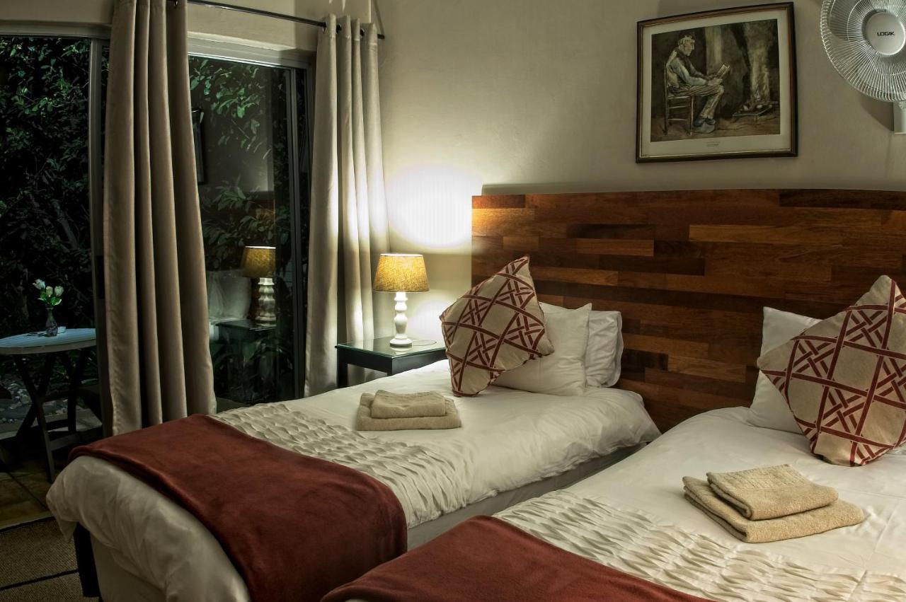 Rest-A-While Guest House - Pretoria Ngoại thất bức ảnh