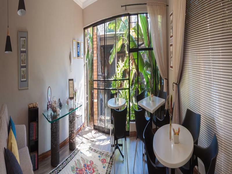 Rest-A-While Guest House - Pretoria Ngoại thất bức ảnh